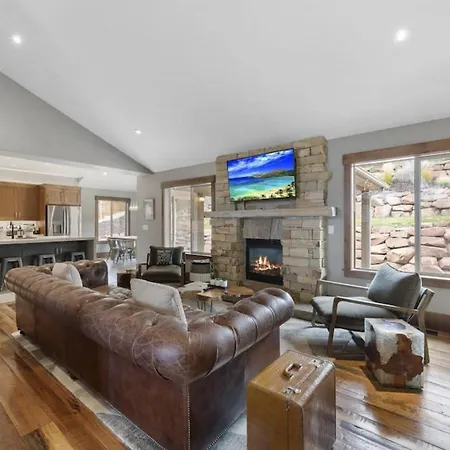 Heber Hideaway Exquisite Home With Hot Tub